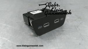 Usagé Connexion USB Volkswagen Taigo Prix € 20,00 Règlement à la marge proposé par Gebr.Klein Gunnewiek Ho.BV