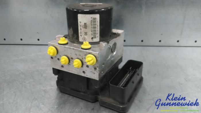 Gebrauchte ABS Pumpe Mercedes GLK-Klasse Preis € 150,00 Margenregelung angeboten von Klein Gunnewiek Autodemontage & Motorentechniek
