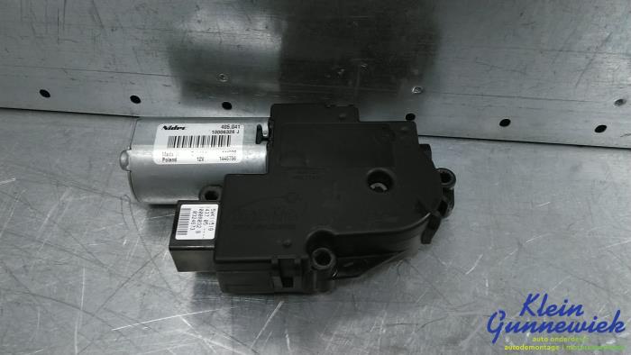 Begagnade Motor, soltak Mercedes GLK-Klasse Pris € 63,00 Marginaltabell erbjuds av Klein Gunnewiek Autodemontage & Motorentechniek