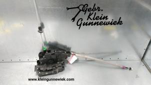 Usagé Serrure portière mécanique 4portes arrière droite Mercedes GLE-Klasse Prix € 75,00 Règlement à la marge proposé par Gebr.Klein Gunnewiek Ho.BV