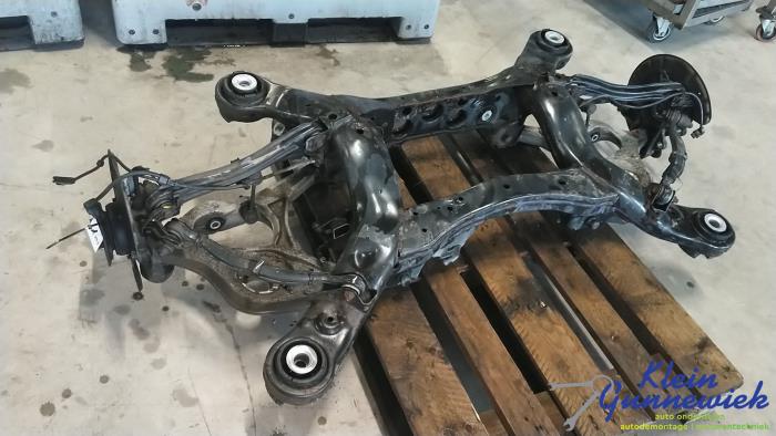 Begagnade 4x4 bakaxel Mercedes GLE Pris € 807,00 Marginaltabell erbjuds av Klein Gunnewiek Autodemontage & Motorentechniek