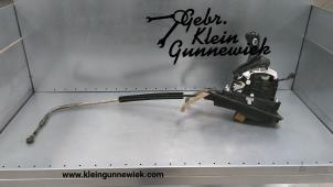 Used Gear stick Audi Q7 Price € 145,00 Margin scheme offered by Gebr.Klein Gunnewiek Ho.BV