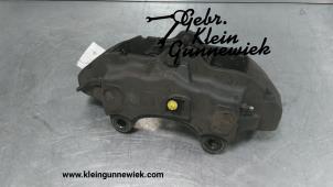 Używane Zacisk hamulcowy prawy przód Audi Q7 Cena € 175,00 Procedura marży oferowane przez Gebr.Klein Gunnewiek Ho.BV