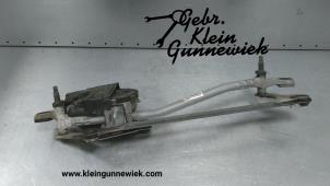 Gebrauchte Scheibenwischermotor + Mechanik Volvo V40 Preis € 35,00 Margenregelung angeboten von Gebr.Klein Gunnewiek Ho.BV