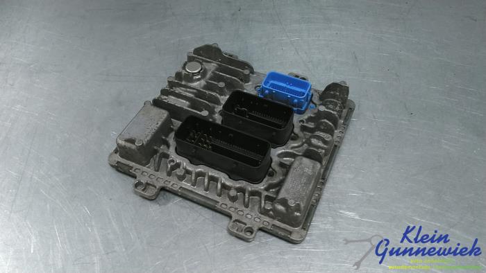 Injection computer from a Opel Corsa 2015