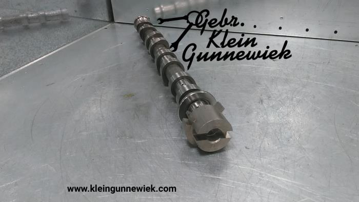 Camshaft from a Renault Master 2016