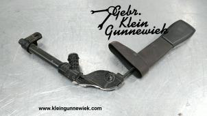 Usagé Tendeur de ceinture gauche Volvo V50 Prix € 50,00 Règlement à la marge proposé par Gebr.Klein Gunnewiek Ho.BV