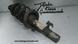 Used Front shock absorber rod, right Volvo V40 Price € 45,00 Margin scheme offered by Gebr.Klein Gunnewiek Ho.BV