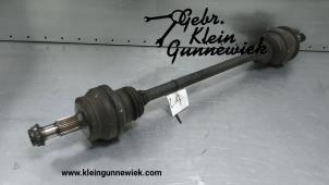 Używane Os napedowa lewy tyl Mercedes GLK-Klasse Cena € 35,00 Procedura marży oferowane przez Gebr.Klein Gunnewiek Ho.BV