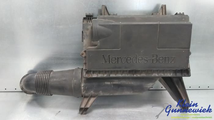 Gebrauchte Luftfiltergehäuse Mercedes Vito Preis € 45,00 Margenregelung angeboten von Klein Gunnewiek Autodemontage & Motorentechniek
