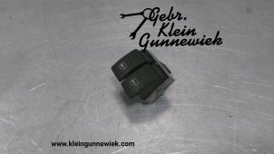 Usagé Commutateur combi vitres Volkswagen Transporter Prix € 15,00 Règlement à la marge proposé par Gebr.Klein Gunnewiek Ho.BV