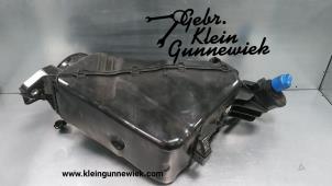 Gebrauchte Adblue Tank Volkswagen Caddy Preis € 165,00 Margenregelung angeboten von Gebr.Klein Gunnewiek Ho.BV