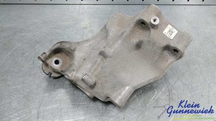 Used Engine mount Mercedes GLE Price € 65,00 Margin scheme offered by Klein Gunnewiek Autodemontage & Motorentechniek