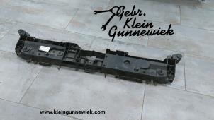 Used Lock plate Renault Clio Price € 45,00 Margin scheme offered by Gebr.Klein Gunnewiek Ho.BV