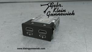 Usados Conexión AUX-USB BMW 3-Serie Precio € 25,00 Norma de margen ofrecido por Gebr.Klein Gunnewiek Ho.BV