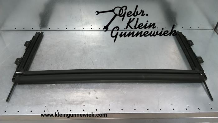 Mécanique plafond ouvrant d'un Mercedes E-Klasse 2021