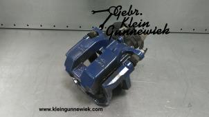 Used Rear brake calliper, left BMW 3-Serie Price € 275,00 Margin scheme offered by Gebr.Klein Gunnewiek Ho.BV