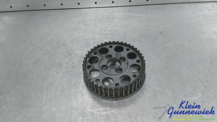 Begagnade Kamaxeldrev Volvo V40 Pris € 20,00 Marginaltabell erbjuds av Klein Gunnewiek Autodemontage & Motorentechniek