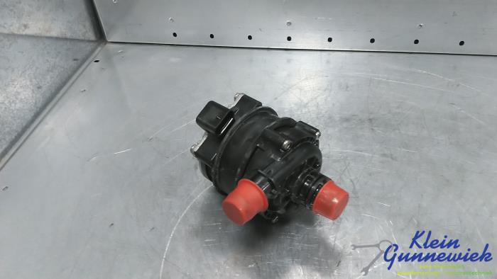 Begagnade Vattenpump Volvo XC40 Pris € 118,00 Marginaltabell erbjuds av Klein Gunnewiek Autodemontage & Motorentechniek