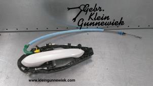 Gebrauchte Türgriff 4-türig links hinten BMW X5 Preis € 35,00 Margenregelung angeboten von Gebr.Klein Gunnewiek Ho.BV