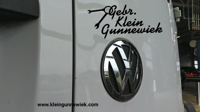 Tylne drzwi samochodu dostawczego z Volkswagen Caddy 2010