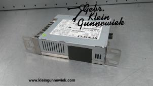 Usados Unidad de control multimedia Renault Scenic Precio € 345,00 Norma de margen ofrecido por Gebr.Klein Gunnewiek Ho.BV