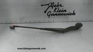 Gebrauchte Scheibenwischerarm vorne Renault Scenic Preis € 25,00 Margenregelung angeboten von Gebr.Klein Gunnewiek Ho.BV