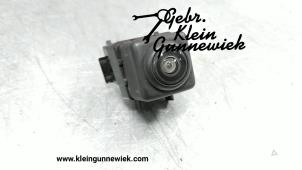 Używane Kamera cofania Renault Scenic Cena € 40,00 Procedura marży oferowane przez Gebr.Klein Gunnewiek Ho.BV
