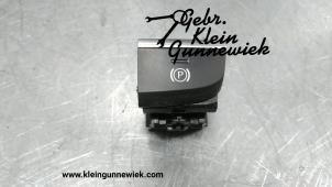 Usagé Commutateur frein à main Audi A3 Prix € 30,00 Règlement à la marge proposé par Gebr.Klein Gunnewiek Ho.BV