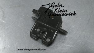 Used Tailgate lock mechanism Renault Megane Price € 25,00 Margin scheme offered by Gebr.Klein Gunnewiek Ho.BV