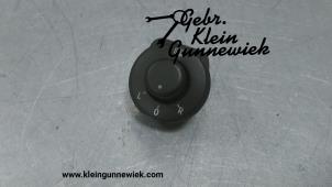 Usagé Commutateur rétroviseur Volkswagen Polo Prix € 20,00 Règlement à la marge proposé par Gebr.Klein Gunnewiek Ho.BV