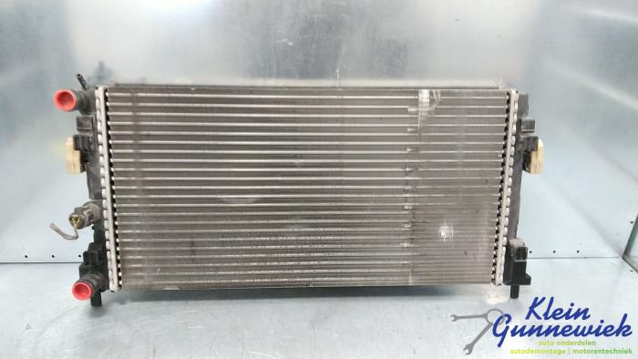 Usagé Radiateur Volkswagen Polo Prix € 35,00 Règlement à la marge proposé par Klein Gunnewiek Autodemontage & Motorentechniek