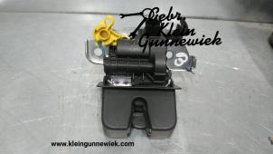 Used Tailgate lock mechanism Volkswagen T-Roc Price € 35,00 Margin scheme offered by Gebr.Klein Gunnewiek Ho.BV
