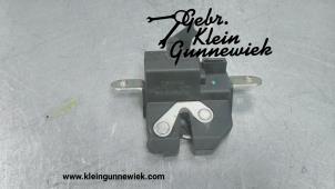 Gebrauchte Schließmechanik Heckklappe Ford KA Preis € 27,50 Margenregelung angeboten von Gebr.Klein Gunnewiek Ho.BV