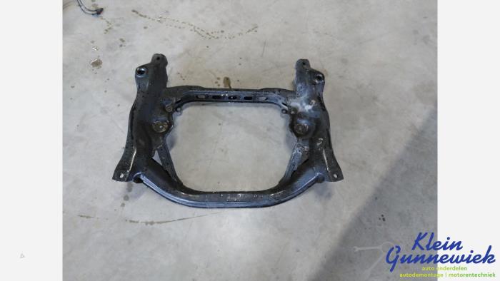 Begagnade Underram Mercedes CL Pris € 175,00 Marginaltabell erbjuds av Klein Gunnewiek Autodemontage & Motorentechniek