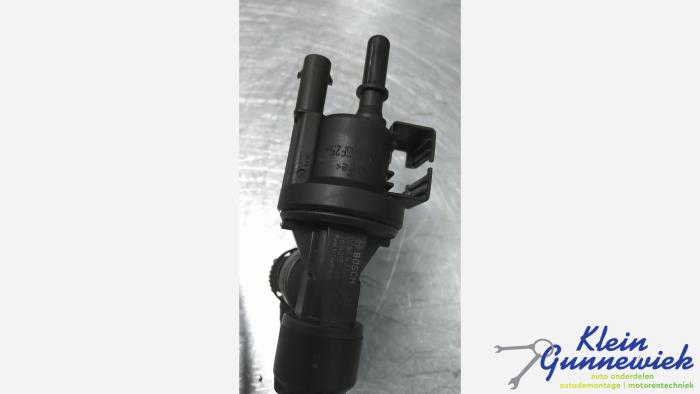 Miscellaneous BMW 1-Serie - 7614013 B38C