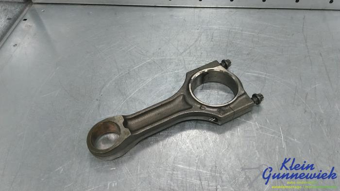 Usagé Bielle BMW 1-Série Prix € 79,00 Règlement à la marge proposé par Klein Gunnewiek Autodemontage & Motorentechniek