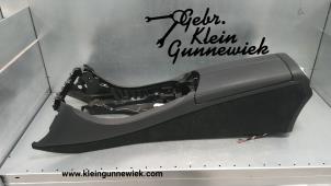 Used Armrest Mercedes E-Klasse Price € 125,00 Margin scheme offered by Gebr.Klein Gunnewiek Ho.BV