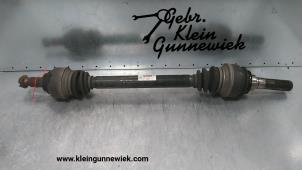 Usagé Arbre de transmission arrière droit BMW 4-Série Prix € 85,00 Règlement à la marge proposé par Gebr.Klein Gunnewiek Ho.BV