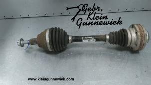 Usagé Arbre de transmission avant gauche Volkswagen T-Roc Prix € 125,00 Règlement à la marge proposé par Gebr.Klein Gunnewiek Ho.BV