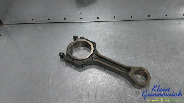 Używane Korbowód Ford Transit Custom Cena € 69,00 Procedura marży oferowane przez Klein Gunnewiek Autodemontage & Motorentechniek