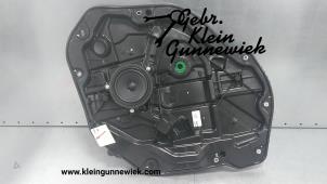 Używane Mechanizm szyby prawej tylnej wersja 4-drzwiowa BMW 1-Serie Cena € 50,00 Procedura marży oferowane przez Gebr.Klein Gunnewiek Ho.BV