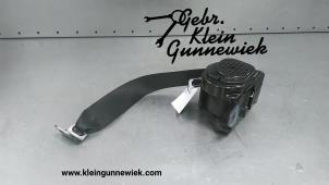 Usagé Ceinture arrière gauche BMW 1-Serie Prix € 75,00 Règlement à la marge proposé par Gebr.Klein Gunnewiek Ho.BV