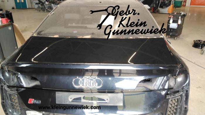 Boot lid from a Audi A8 2016
