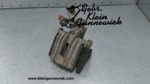 Gebrauchte Bremszange rechts hinten Volkswagen Golf Preis € 40,00 Margenregelung angeboten von Gebr.Klein Gunnewiek Ho.BV