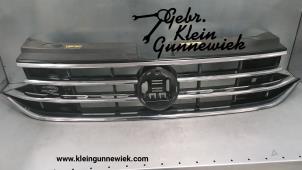 Używane Grill Volkswagen Tiguan Cena € 185,00 Procedura marży oferowane przez Gebr.Klein Gunnewiek Ho.BV