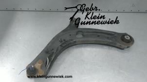 Used Front lower wishbone, left Volkswagen Tiguan Price € 75,00 Margin scheme offered by Gebr.Klein Gunnewiek Ho.BV
