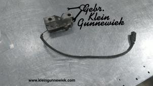 Usagé Mécanique de verrouillage capot Volkswagen Tiguan Prix € 30,00 Règlement à la marge proposé par Gebr.Klein Gunnewiek Ho.BV