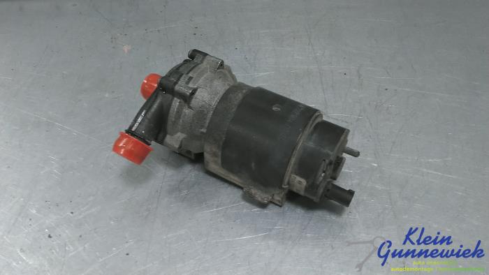 Begagnade Vattenpump Mercedes CL Pris € 245,00 Marginaltabell erbjuds av Klein Gunnewiek Autodemontage & Motorentechniek