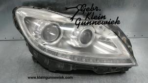 Usagé Optique avant principal droit Mercedes C-Klasse Prix € 495,00 Règlement à la marge proposé par Gebr.Klein Gunnewiek Ho.BV
